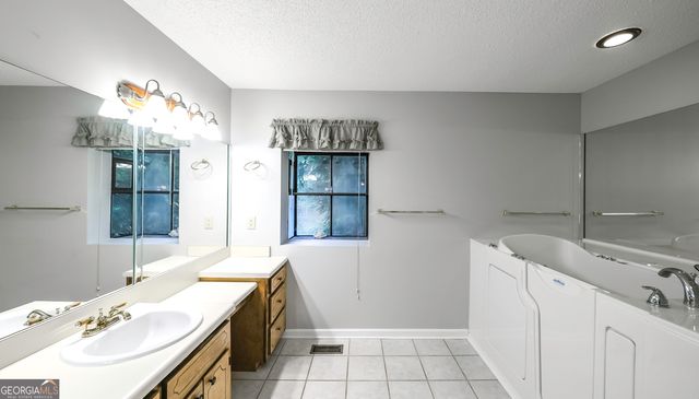 7012 S Pinewood Court, Villa Rica, GA 30180