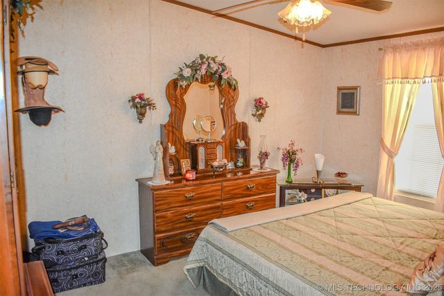 2418 E 2090 Road, Hugo, OK 74743