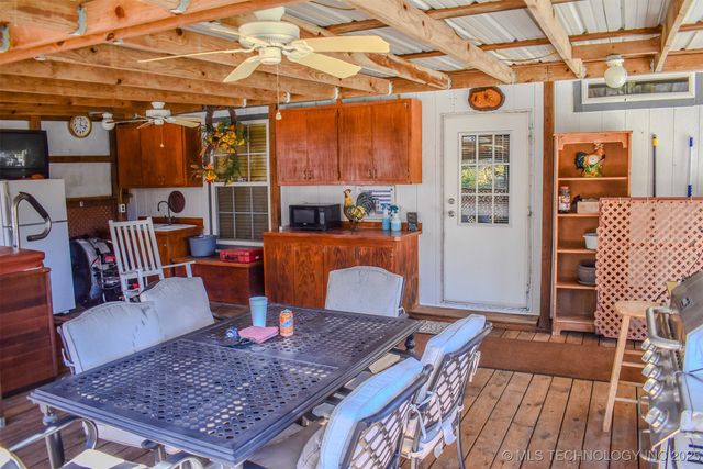 2418 E 2090 Road, Hugo, OK 74743