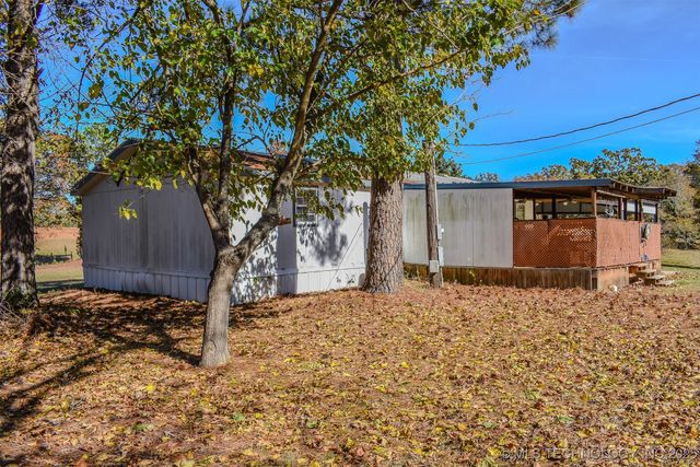 2418 E 2090 Road, Hugo, OK 74743