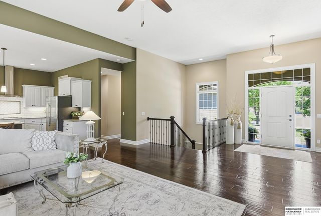 3110 N 194 Street, Elkhorn, NE 68022