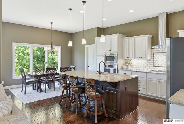 3110 N 194 Street, Elkhorn, NE 68022