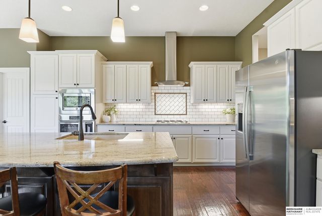 3110 N 194 Street, Elkhorn, NE 68022