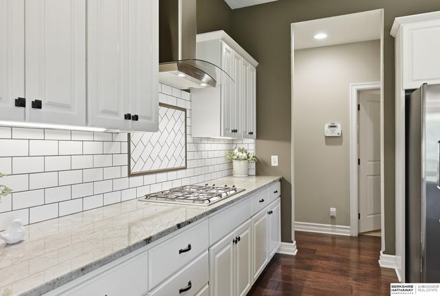 3110 N 194 Street, Elkhorn, NE 68022