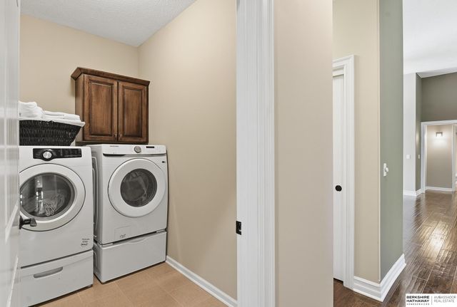 3110 N 194 Street, Elkhorn, NE 68022