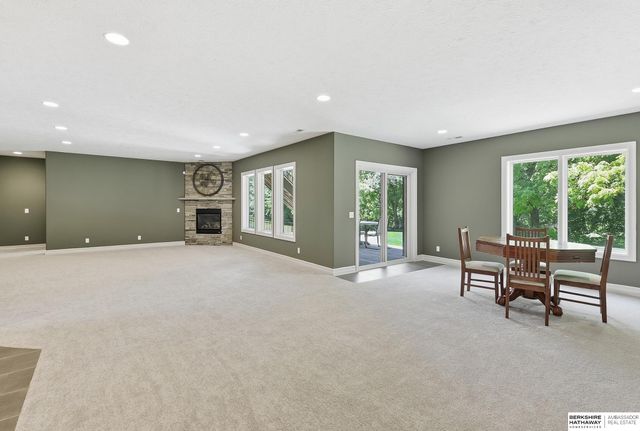 3110 N 194 Street, Elkhorn, NE 68022