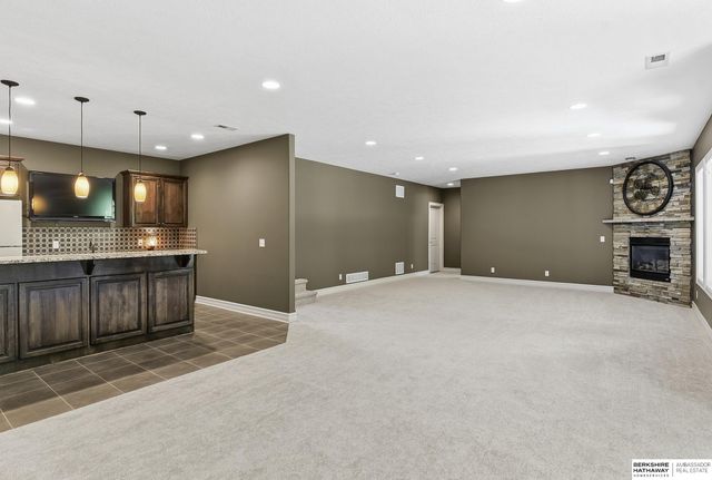 3110 N 194 Street, Elkhorn, NE 68022