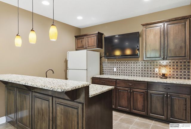 3110 N 194 Street, Elkhorn, NE 68022
