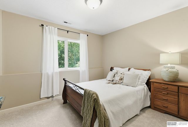 3110 N 194 Street, Elkhorn, NE 68022