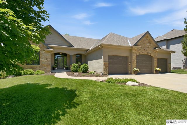 3110 N 194 Street, Elkhorn, NE 68022