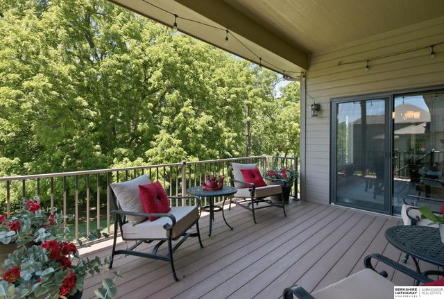 3110 N 194 Street, Elkhorn, NE 68022