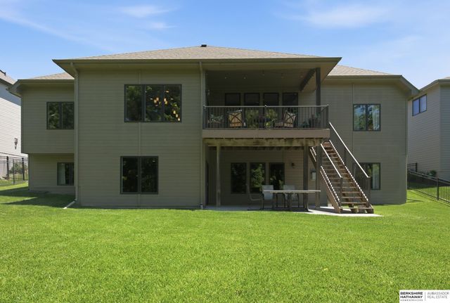 3110 N 194 Street, Elkhorn, NE 68022