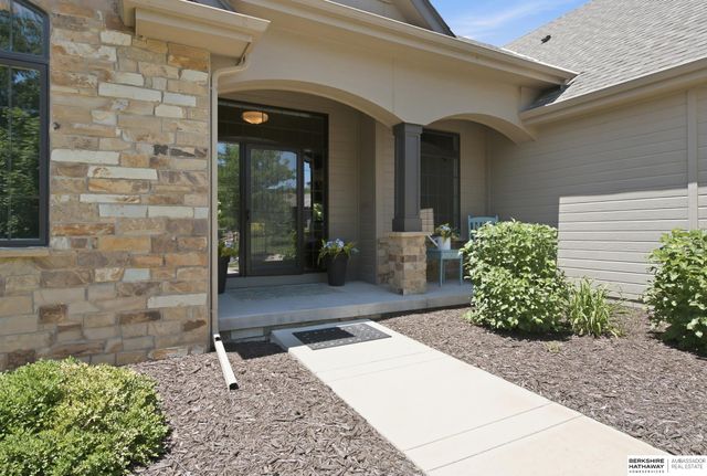3110 N 194 Street, Elkhorn, NE 68022
