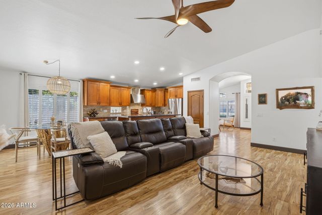 3618 E RENEE Drive, Phoenix, AZ 85050