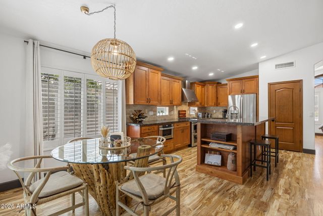 3618 E RENEE Drive, Phoenix, AZ 85050