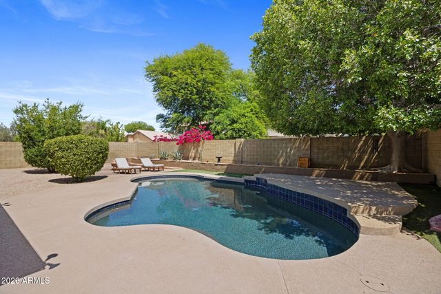 3618 E RENEE Drive, Phoenix, AZ 85050