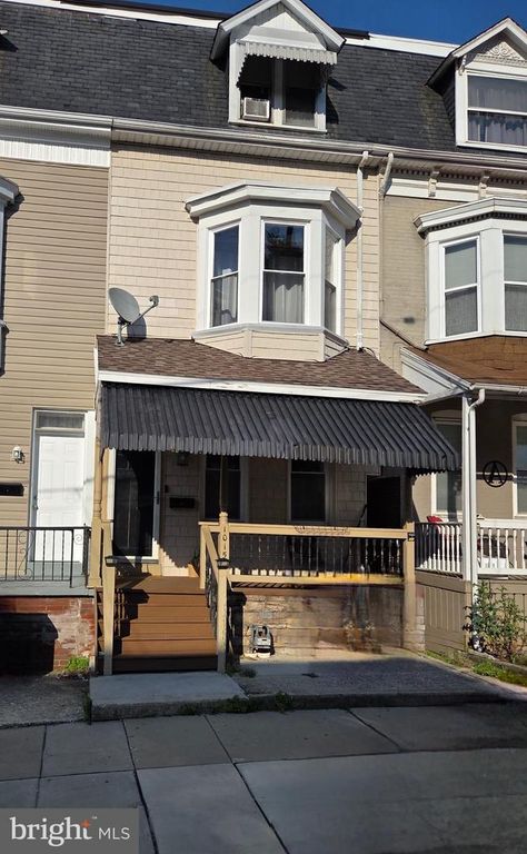 1015 N DUKE ST, York, PA 17404