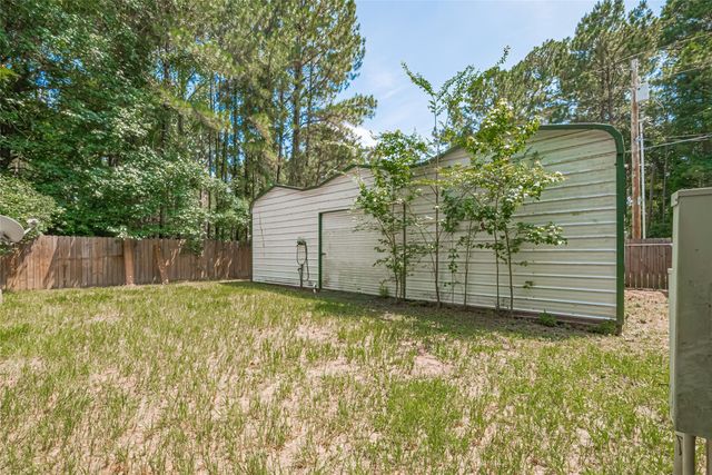 477 Canadian Dr, Trinity, TX 75862