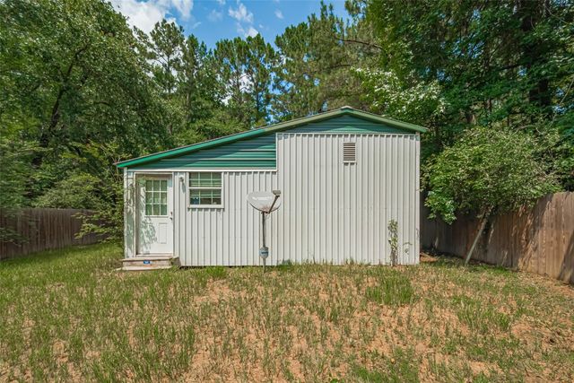 477 Canadian Dr, Trinity, TX 75862