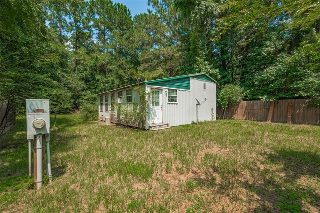 477 Canadian Dr, Trinity, TX 75862