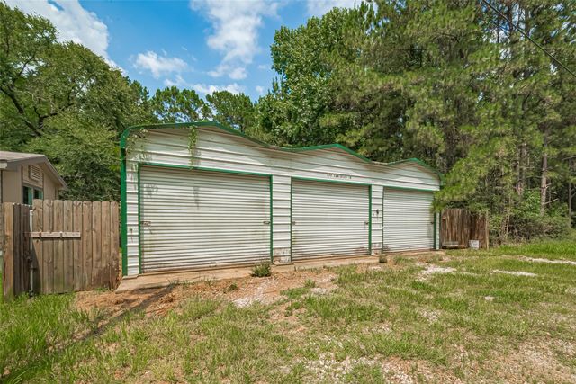 477 Canadian Dr, Trinity, TX 75862