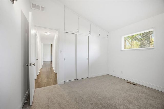 5507 W 78 Terrace, Prairie Village, KS 66208