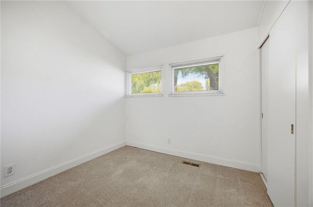 5507 W 78 Terrace, Prairie Village, KS 66208