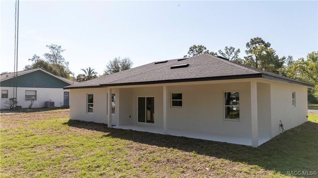 7780 N Sarazen Drive, Citrus Springs, FL 34434