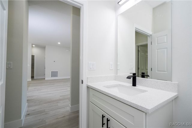 7780 N Sarazen Drive, Citrus Springs, FL 34434