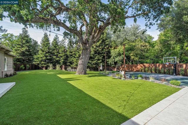 786 Los Palos Mnr, Lafayette, CA 94549