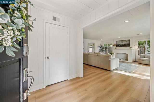 786 Los Palos Mnr, Lafayette, CA 94549