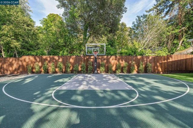 786 Los Palos Mnr, Lafayette, CA 94549