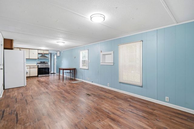 153 Crepe Myrtle Dr., Loris, SC 29569