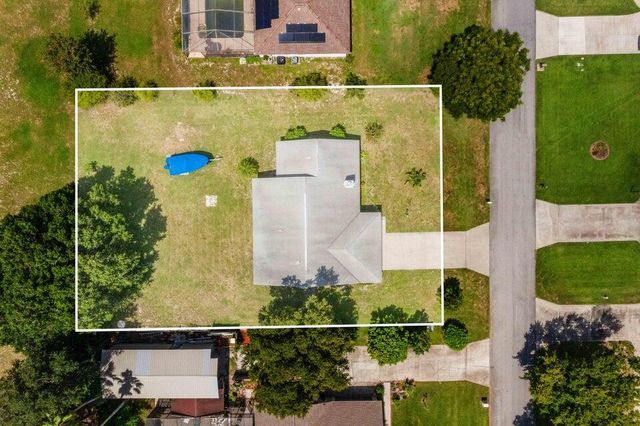 910 Liberty Lane, Auburndale, FL 33823