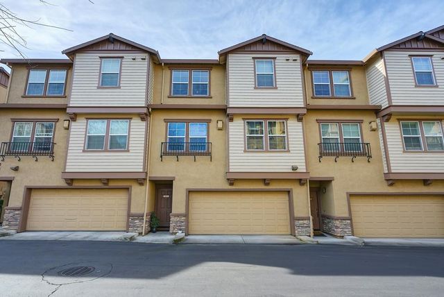 6550 Hearthstone Cir, Rocklin, CA 95677