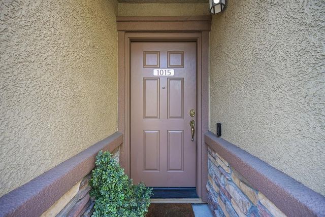 6550 Hearthstone Cir, Rocklin, CA 95677