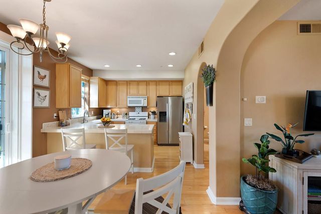 6550 Hearthstone Cir, Rocklin, CA 95677