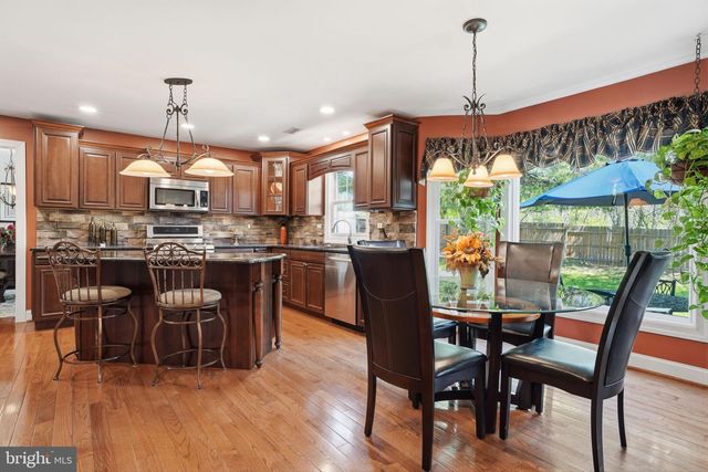 503 HEATONS MILL DR, Langhorne, PA 19047