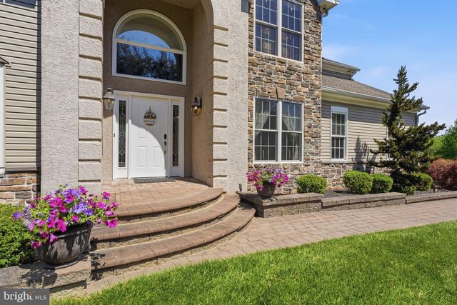 503 HEATONS MILL DR, Langhorne, PA 19047