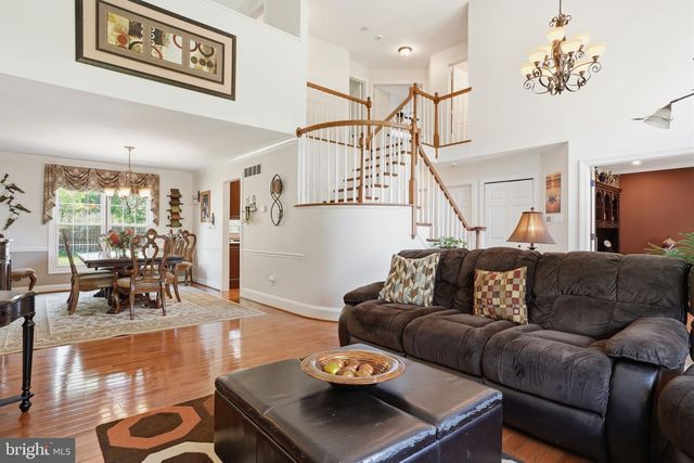 503 HEATONS MILL DR, Langhorne, PA 19047