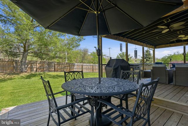503 HEATONS MILL DR, Langhorne, PA 19047