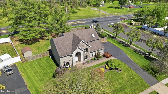 503 HEATONS MILL DR, Langhorne, PA 19047