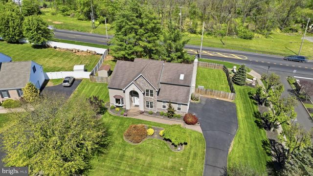 503 HEATONS MILL DR, Langhorne, PA 19047