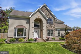 503 HEATONS MILL DR, Langhorne, PA 19047