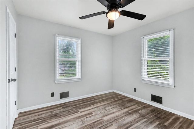 9306 E 82nd Street, Raytown, MO 64138