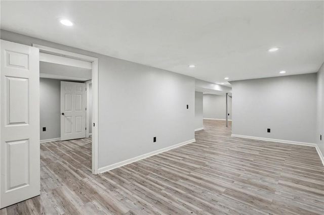 9306 E 82nd Street, Raytown, MO 64138