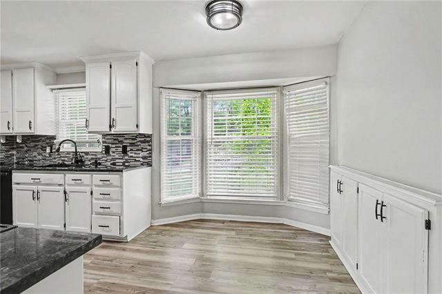 9306 E 82nd Street, Raytown, MO 64138