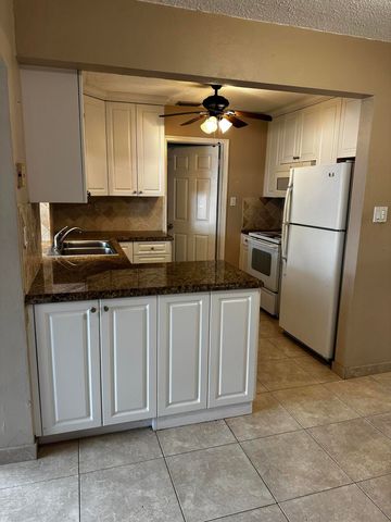 7009 NW 66th Terrace, Tamarac, FL 33321