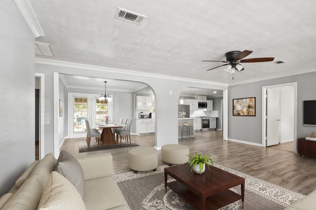 180 Butler Drive, Cleveland, TX 77328