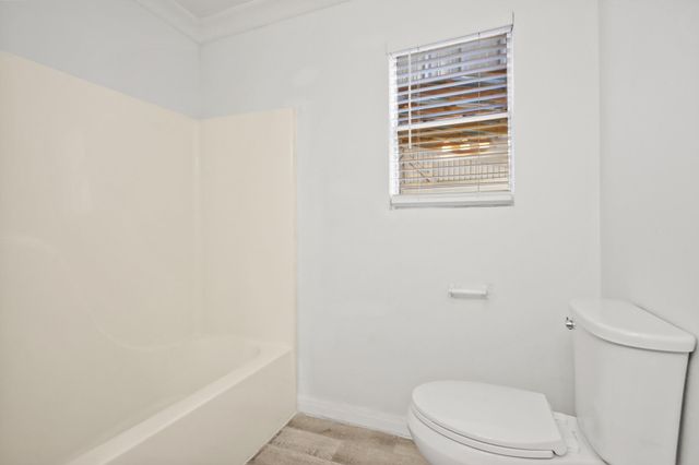 180 Butler Drive, Cleveland, TX 77328